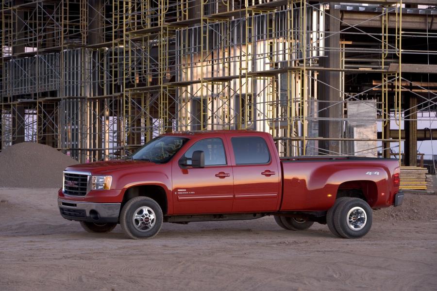  GMC Sierra 3500 HD 2008 года  (фото 2 из 36)